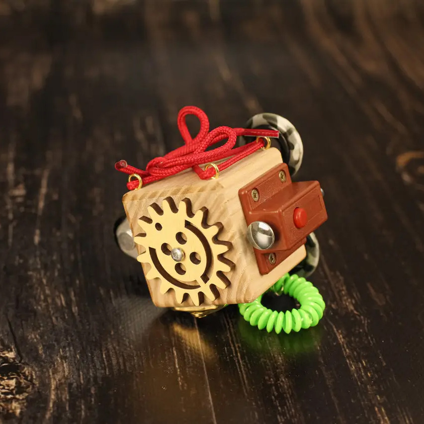 Розвиваюча іграшка Бізікуб "Дорожній" Temple Group 5х5х5 см Розвиваюча іграшка Бізікуб "Дорожній" Temple Group 5х5х5 см - Зображення 7