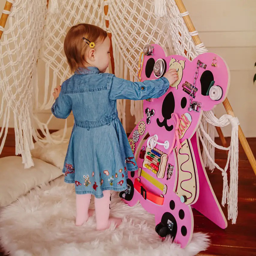 Розвиваюча іграшка Бізіборд "Коала" Temple Group 75х62 см Рожевий Розвиваюча іграшка Бізіборд "Коала" Temple Group 75х62 см Рожевий - Зображення 3